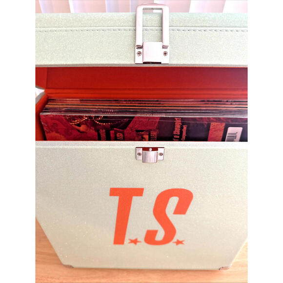 Life of a Showgirl Vinyl Case + 7 Vinyls Taylor Swift - NEW - Picture 4 of 9